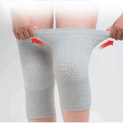 Self-heating knee pads