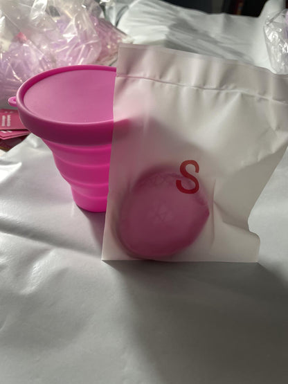 Silicone Female Menstrual Period Replacement Menstrual Cup Daily Use Rubber Products